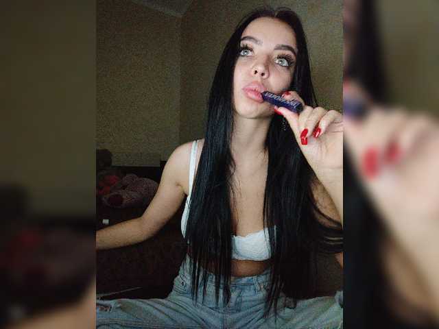 Live sex webcam photo for alinakukla787 #276903703