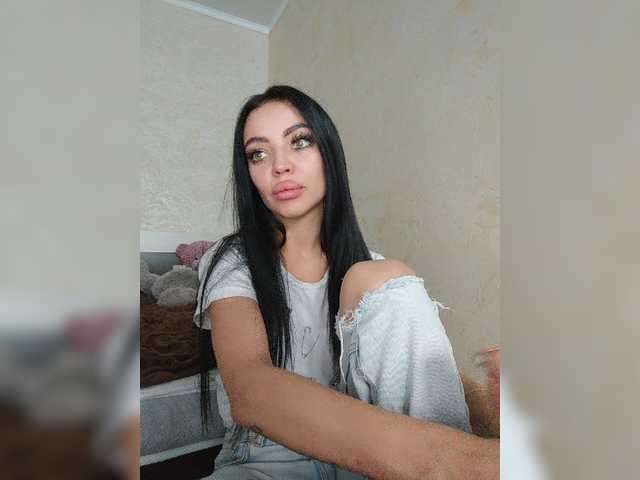 Live sex webcam photo for alinakukla787 #276934260