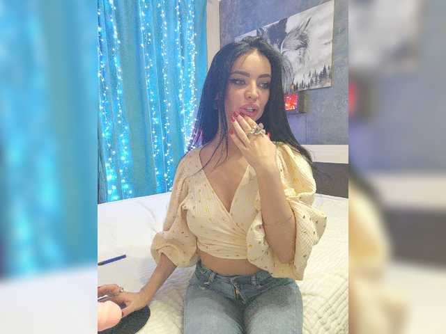 Live sex webcam photo for alinakukla787 #277160953