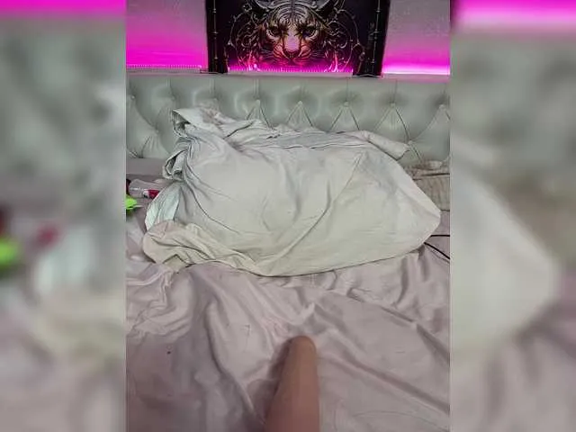 Live sex webcam photo for alinakukla787 #292085920