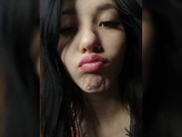 Live sex webcam photo for alirika #276593360