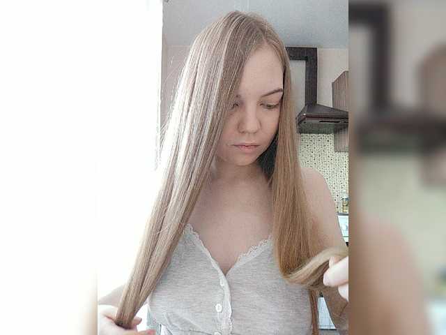 Live sex webcam photo for alisekss8 #272652397