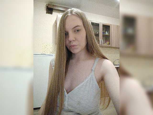 Live sex webcam photo for alisekss8 #272834018