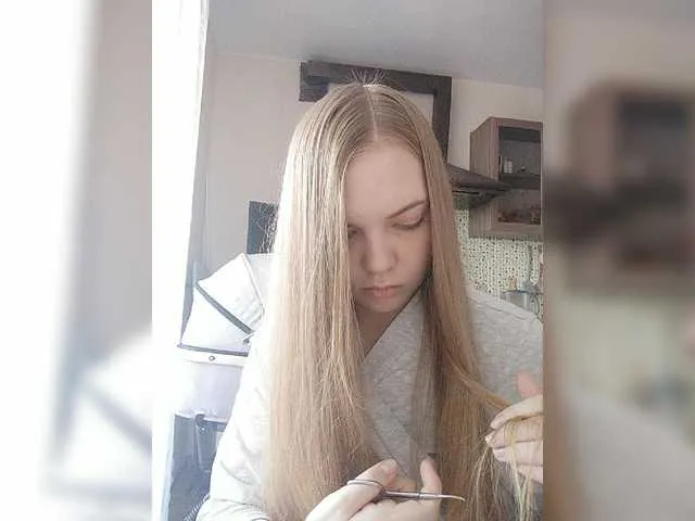 Live sex webcam photo for alisekss8 #273651543