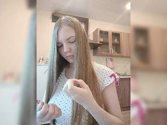 Live sex webcam photo for alisekss8 #273863779