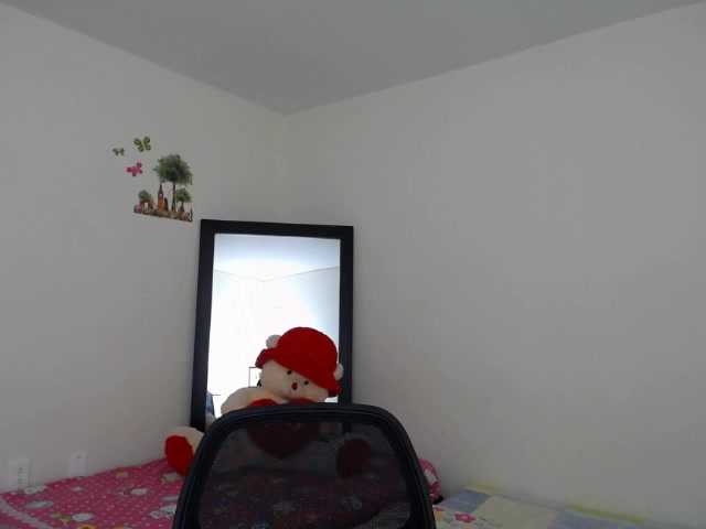 Live sex webcam photo for alisha-cute #274253871