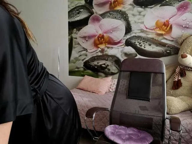 Live sex webcam photo for aliskacomely #290427197
