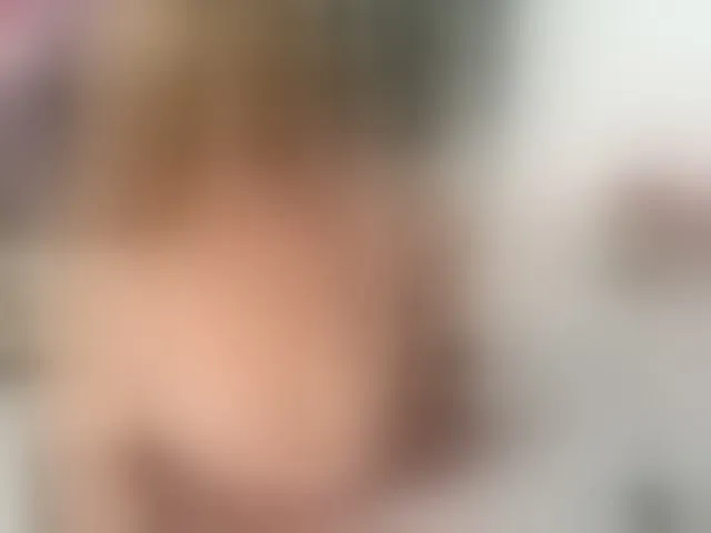 Live sex webcam photo for alison-miller #292310773