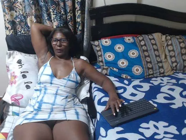 Live sex webcam photo for alisse27 #290837252