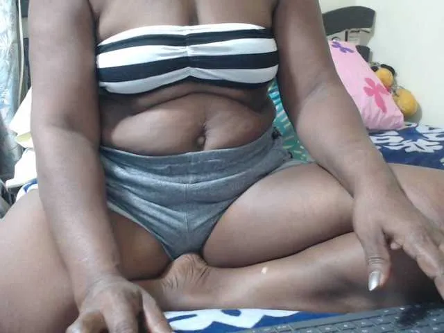 Live sex webcam photo for alisse27 #291350218