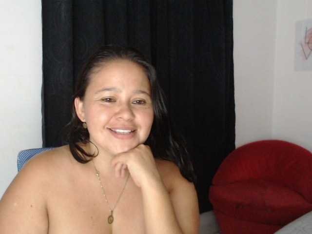 Live sex webcam photo for alisson-russo #276882446