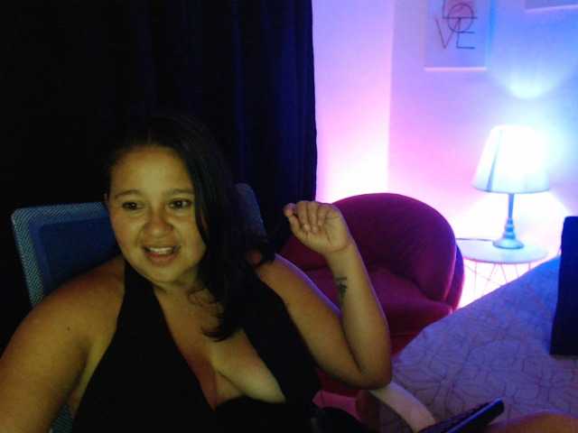 Live sex webcam photo for alisson-russo #276937706