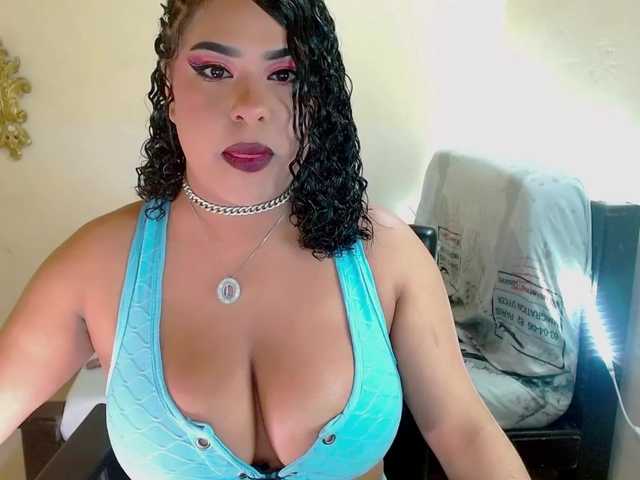 Live sex webcam photo for alissoncastro #277795747