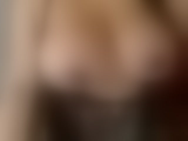 Live sex webcam photo for alissoncastro1996 #294110591