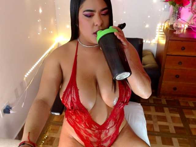 Live sex webcam photo for alissoncastro1996 #294205507