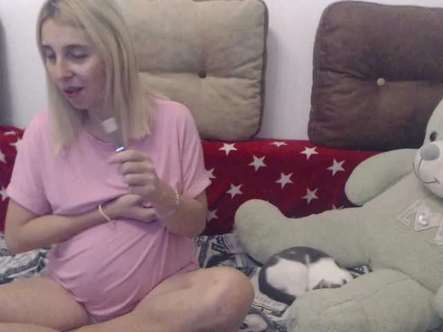 Live sex webcam photo for alissonone #291870138