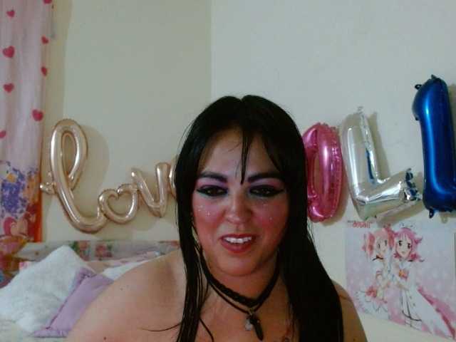 Live sex webcam photo for alizemeow #277892878