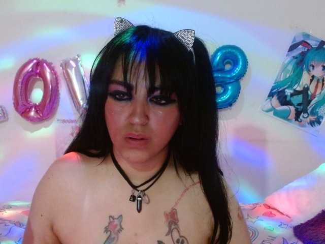 Live sex webcam photo for alizemeow #278257095