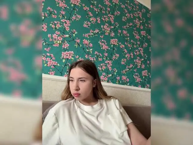 Live sex webcam photo for alizii #291245990