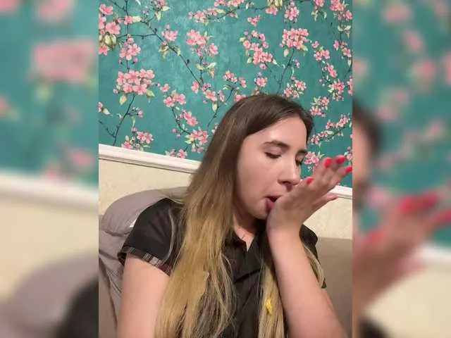 Live sex webcam photo for alizii #291248015