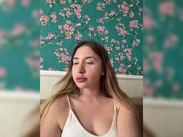 Live sex webcam photo for alizii #291346709