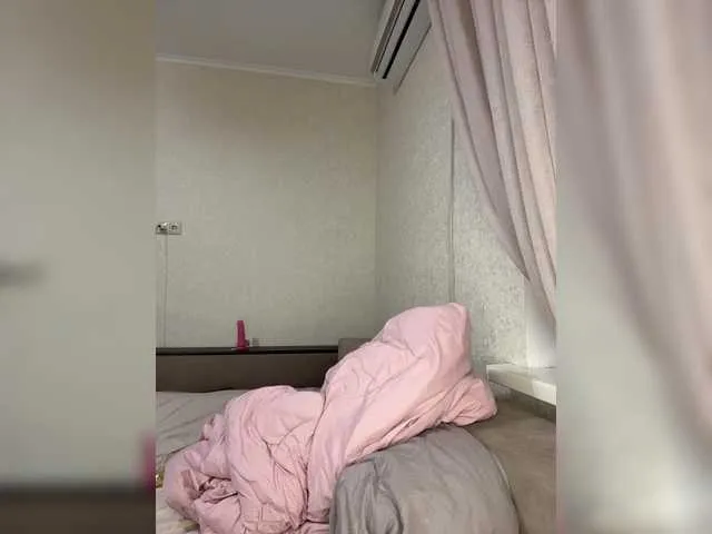 Live sex webcam photo for alizii #292105376