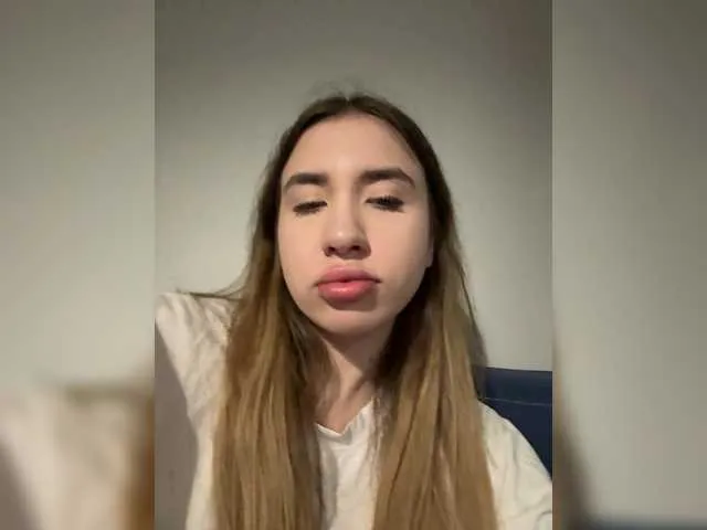 Live sex webcam photo for alizii #292311898