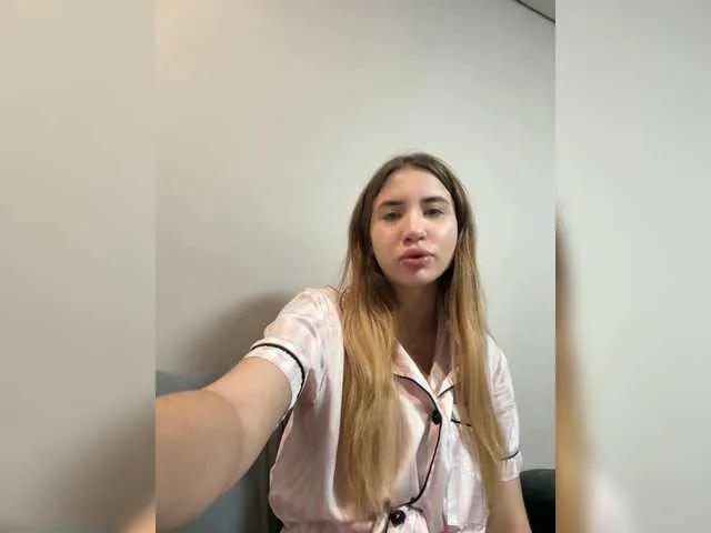 Live sex webcam photo for alizii #292329292