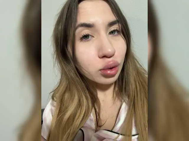 Live sex webcam photo for alizii #292332558