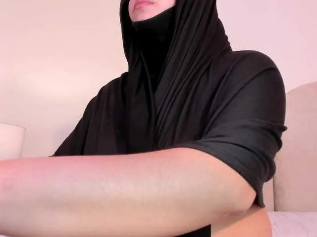 Live sex webcam photo for allanaluna #291800972