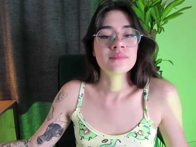 Live sex webcam photo for ally18 #276346594