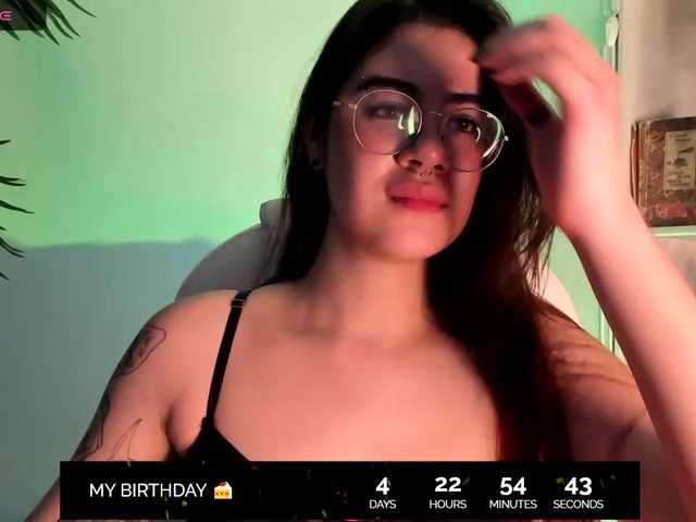 Live sex webcam photo for ally18 #277192708