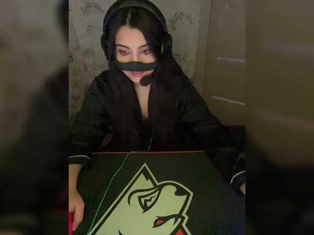 Live sex webcam photo for aloeloea #291110705