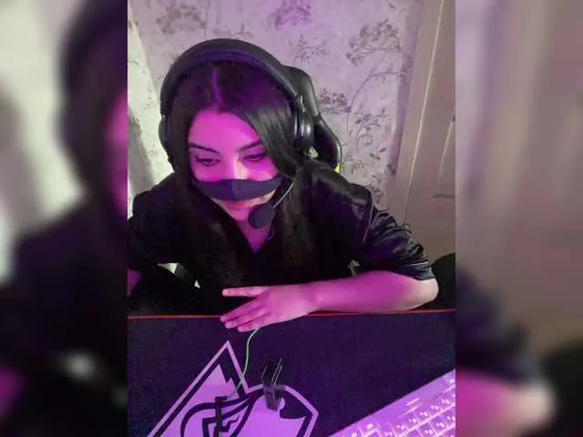 Live sex webcam photo for aloeloea #291199063