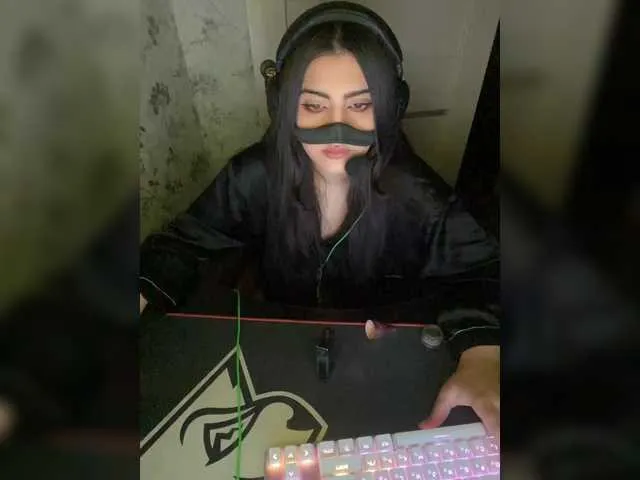 Live sex webcam photo for aloeloea #291612738