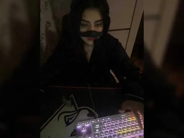 Live sex webcam photo for aloeloea #291724080