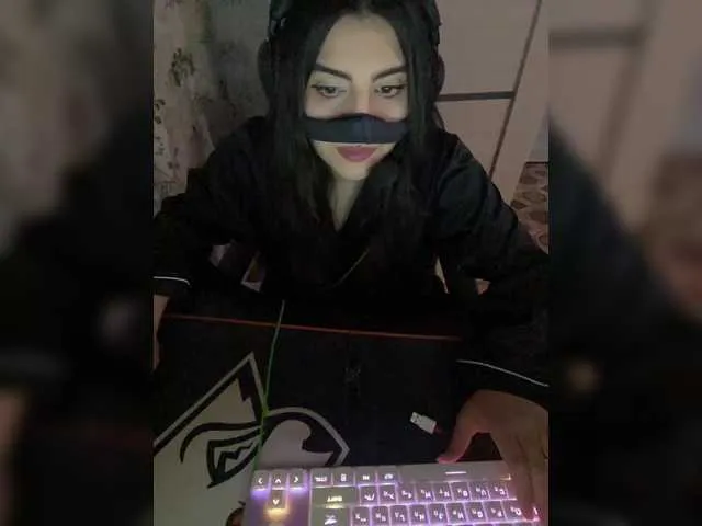 Live sex webcam photo for aloeloea #291803523