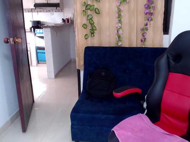 Live sex webcam photo for alondra-69- #292206430