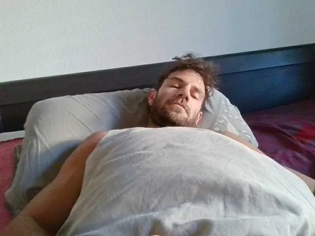Live sex webcam photo for alphah-hunk #291756741
