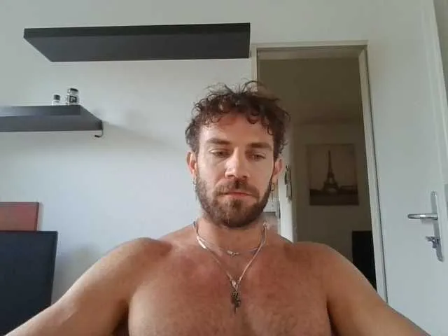 Live sex webcam photo for alphah-hunk #291777063