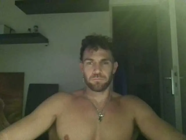 Live sex webcam photo for alphah-hunk #291832284