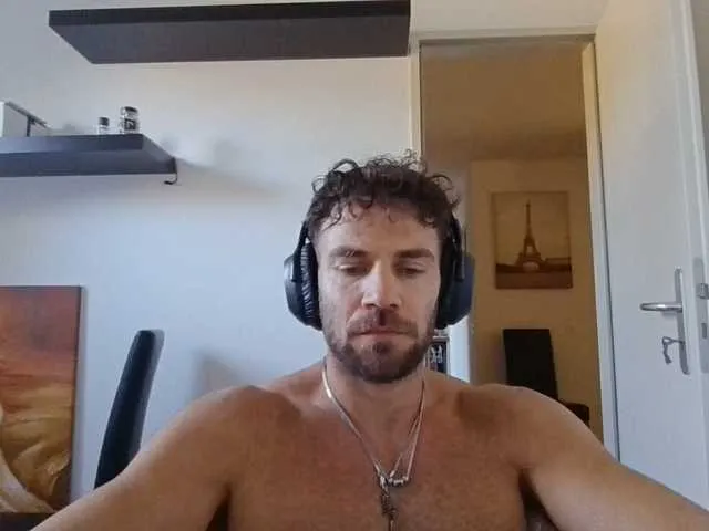 Live sex webcam photo for alphah-hunk #291899824