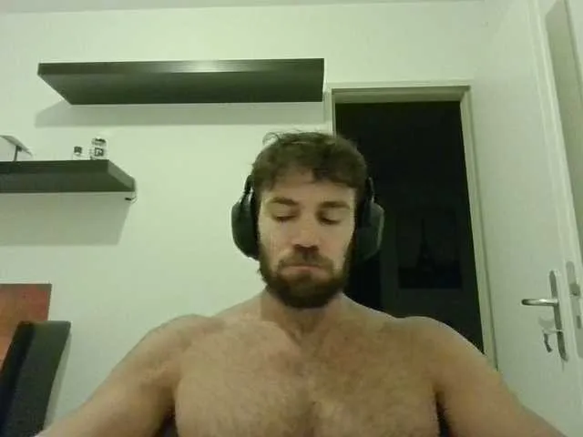 Live sex webcam photo for alphah-hunk #292008592