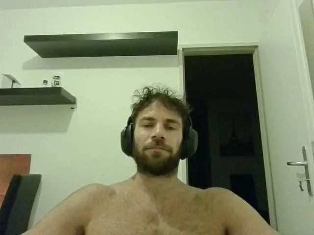 Live sex webcam photo for alphah-hunk #292014383