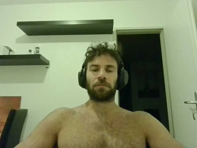 Live sex webcam photo for alphah-hunk #292042596