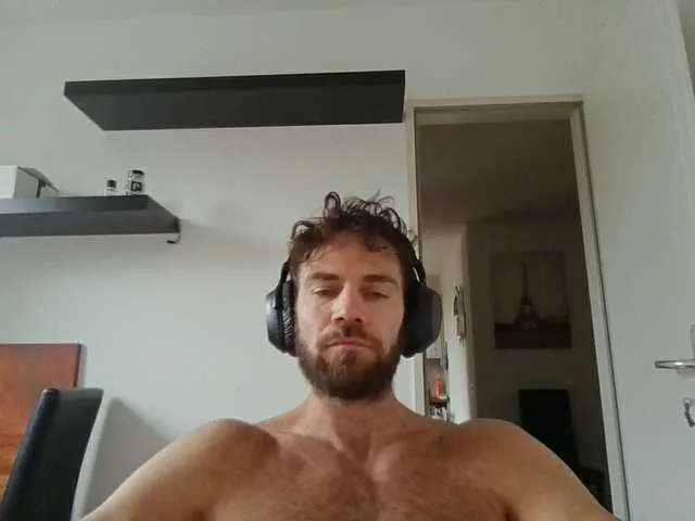 Live sex webcam photo for alphah-hunk #292060463