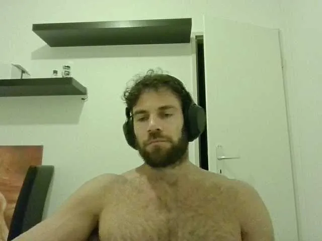 Live sex webcam photo for alphah-hunk #292090017