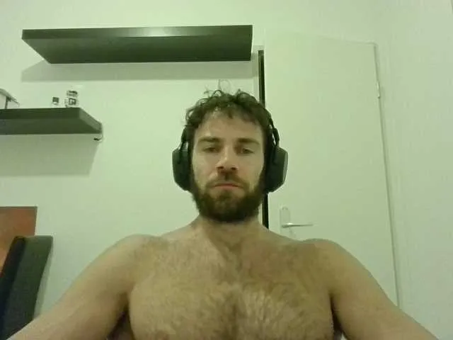 Live sex webcam photo for alphah-hunk #292096667