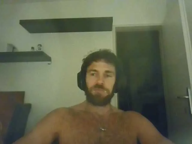 Live sex webcam photo for alphah-hunk #292115753