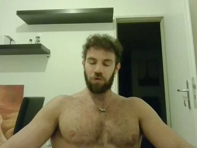 Live sex webcam photo for alphah-hunk #292122592